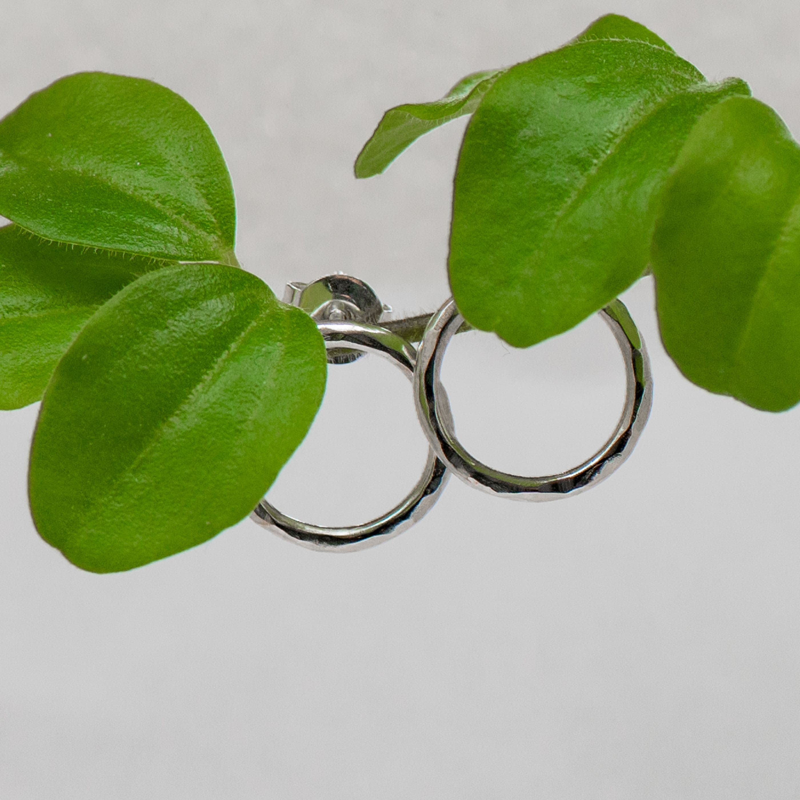 Cirkel oorbellen met structuur