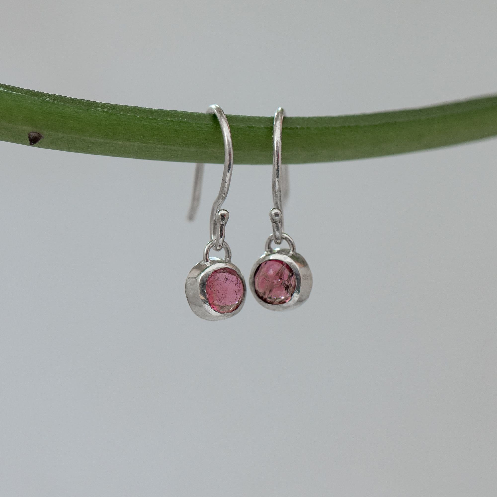 Oorbellen met roze toermalijn